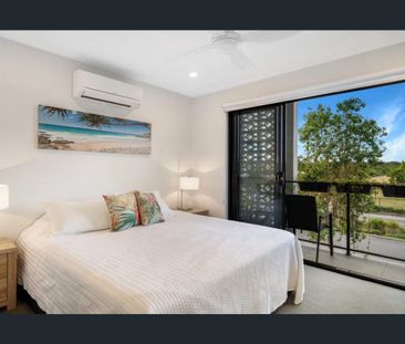 Beautiful Modern Terrace Home in the Heart of Baringa - Photo 1