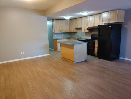 311 Mcintyre St, Regina - Photo 3