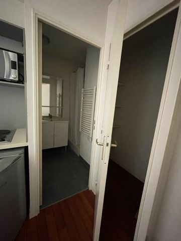 Location Appartement 1 pièce 18m² - Photo 3