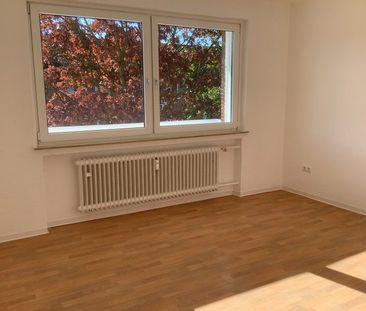 Aufgepasst! Schöne 4-Zimmer-Wohnung mit Balkon zu vergeben! - Photo 4