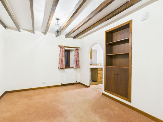 2 bedroom end of terrace house to rent - Photo 1