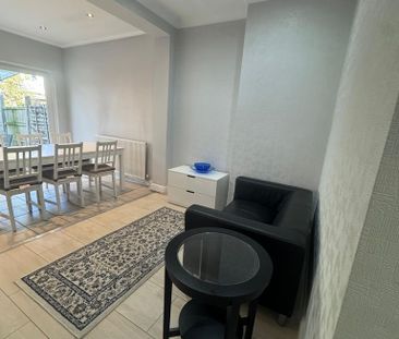 1 bedroom property to rent - Photo 4