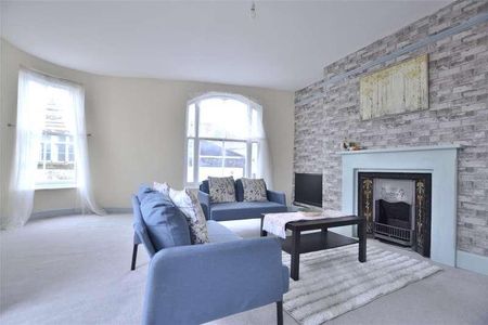 Gloucester Street, Stroud, Gloucestershire, GL5 - Photo 2