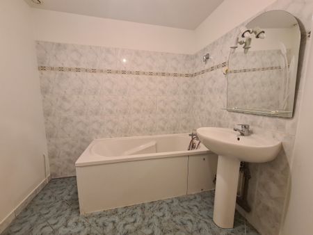 Location Appartement 3 pièces 83m² BEAUNE 21200 - Photo 5