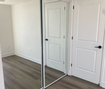 For Lease - 2333 Khalsa Gate Unit# 808, Oakville, Ontario - Photo 5