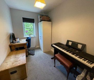 3 bedroom terraced house to rent - Photo 6