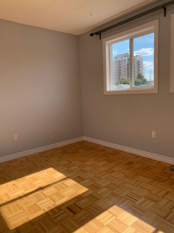 For Lease - 5095 Sunray Drive, Mississauga, Ontario - Photo 5