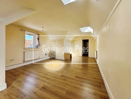 Wellington Court, Pickford Street, Al... - Photo 4