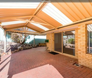 Well Presented House in Great Location - Photo 6