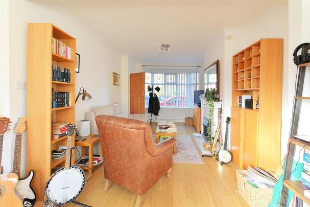 2 bedroom terraced house to rent - Photo 1