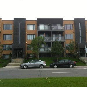 Spacious Unit 4.5 Large Terrasse ON THE FOURTH FLOOR - Photo 2