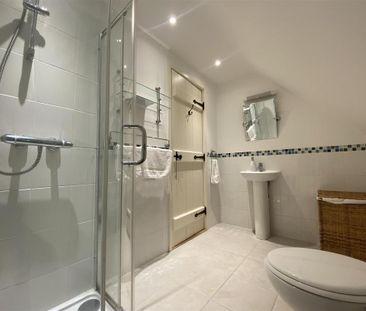 2 bedroom semi-detached house to rent - Photo 4