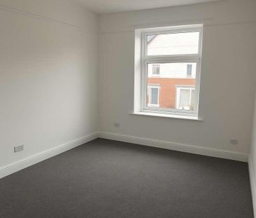 Taylor Street, May Bank, Newcastle Under Lyme, ST5 - Photo 1