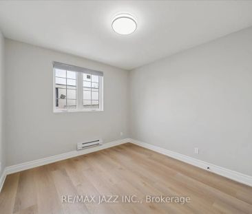 251 Simcoe Street S #203 - Photo 6