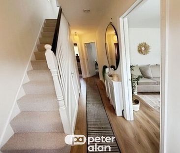 Tennant Grove, NEATH - Photo 2