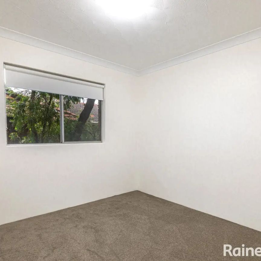 “2 Bedroom Unit in a Quiet Street!” - Photo 1