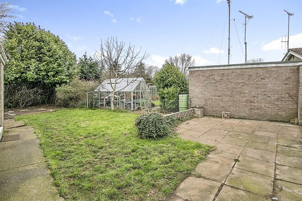 Poplar Drive, Filby, GREAT YARMOUTH - Photo 1