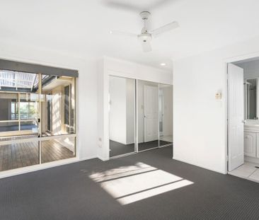 Bundall - Photo 4