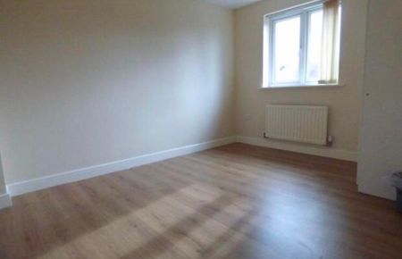 4 Bed Terraced House, Primrose Close, LU3 - Photo 4