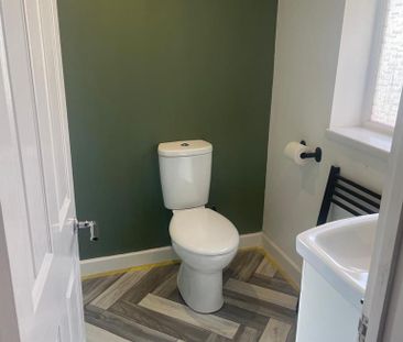 1 bedroom ground floor flat to rent - Photo 1