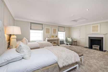 An elegant Grade II listed Georgian townhouse in the heart of Richmond - Photo 2