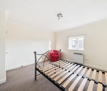 3 bedroom apartment to rent - Photo 1