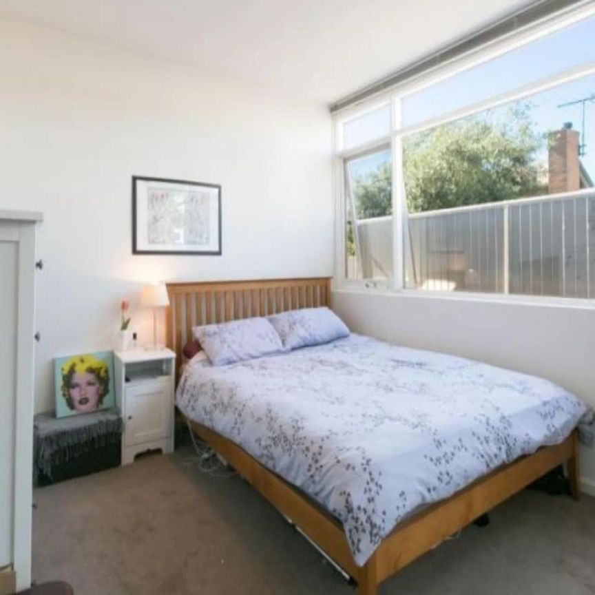 Unit 4/27 Grove Road, Hawthorn. - Photo 1