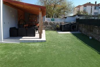 Moradia T3 com jardim no Amial