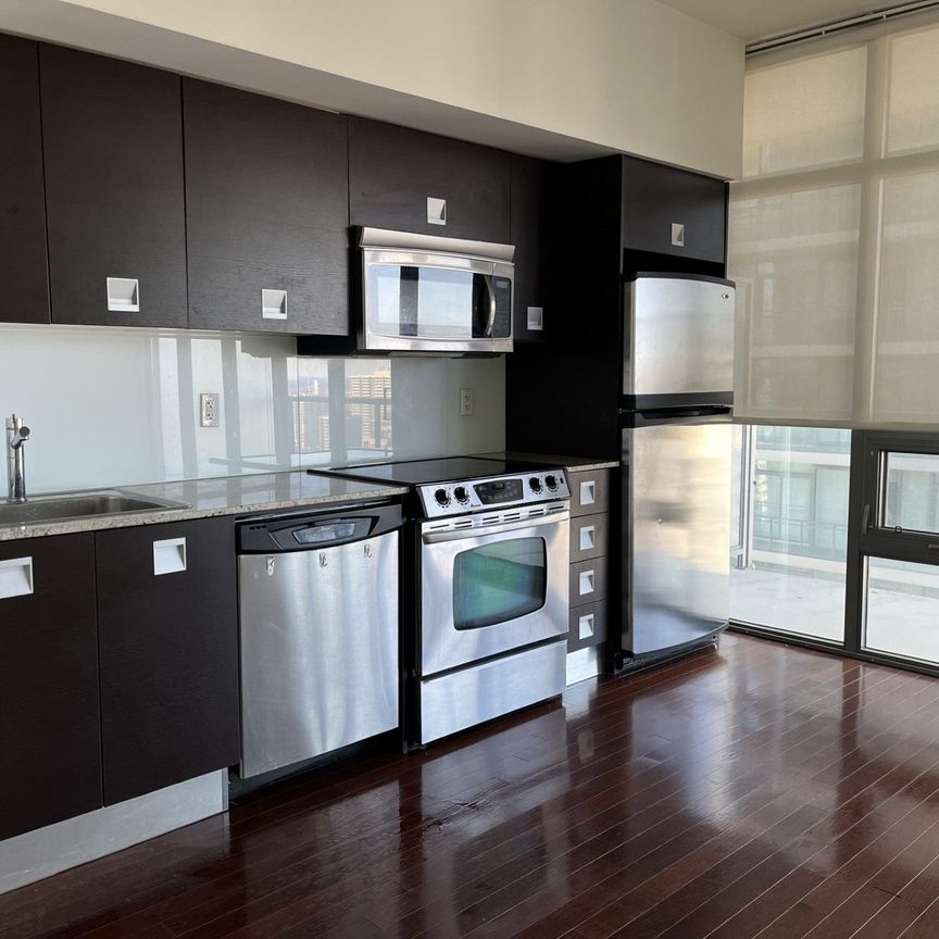 For Lease - 33 Charles Street Unit# 2502, Toronto, Ontario - Photo 1