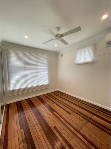 Beautifully presented home in quiet location - OPEN HOME 3/10/25 CANCELLED - Photo 2
