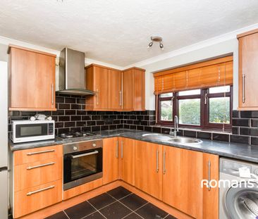 2 bedroom maisonette to rent - Photo 6