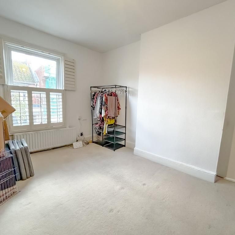 4 bedroom apartment to rent - Photo 1