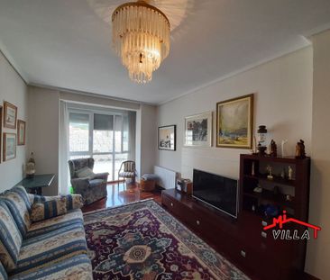 Piso de alquiler en Centro - Photo 2