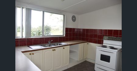 Set on over half an acre - Photo 4