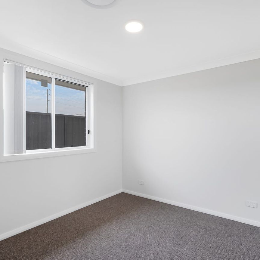 Stunning Four Bedroom Home - Ducted Air Con, Alfresco, Garage - Photo 1