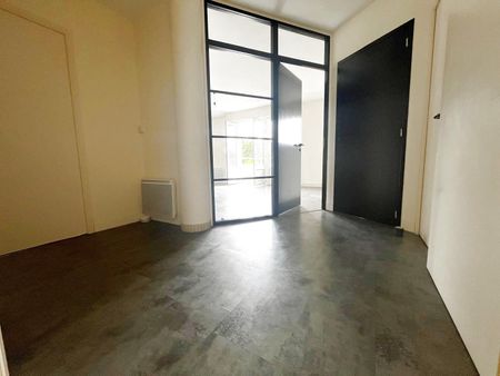 Location Appartement 4 pièces 109m² CHAUDRON EN MAUGES 49110 - Photo 5