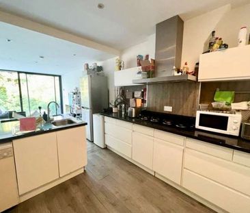 Wolfe Crescent Room 4 - Photo 2