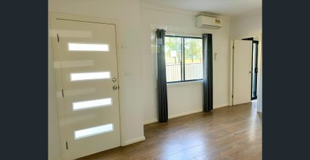 TWO BEDROOM GRANNY FLAT - CAMPBELLTOWN CBD - Photo 3