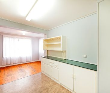 Family Home in Prime Location - Photo 5