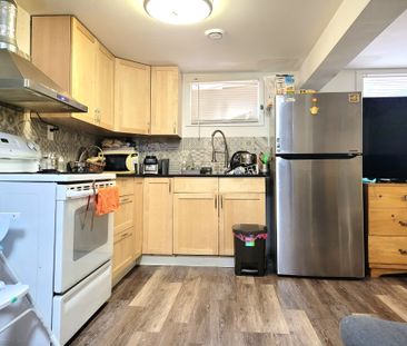 For Lease - 5675 Peer Street, Niagara Falls, Ontario - Photo 6