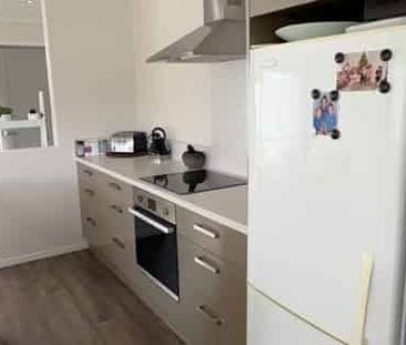 MODERN EASY LIVING IN KENSINGTON - Photo 5