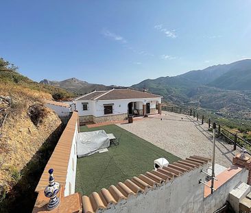 Alquiler de casa rural en Alcaucín - Photo 2