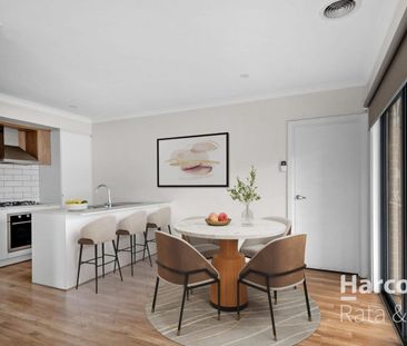 Spacious and Modern 4-Bedroom Home in Wollert - Photo 3