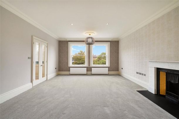 3 bedroom flat to rent - Photo 1