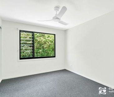 Location, location, location - Photo 4