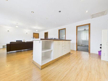 2 bedroom apartment to rent - Photo 3