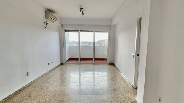 Piso de alquiler en Avenida de Jerez, 29, Barriada de Pineda - Foto 1