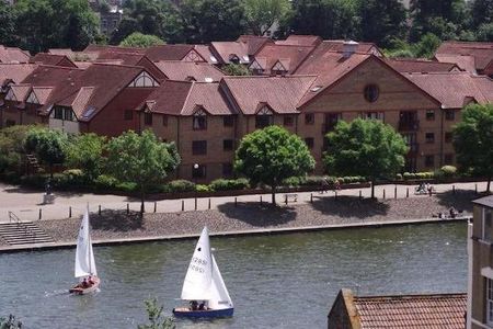 2 bedroom flat to rent - Photo 5