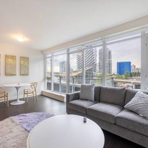 1 Bedroom Condo (fully furnished) Den & Balcony- Yaletown / Downtown - Photo 2