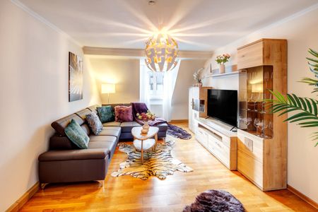 Near Rotkreuzplatz, bright 2-room apartment - Photo 4